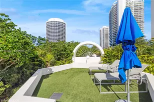 3000 Island Blvd, Aventura, FL 33160 - Photo 37