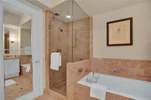 1435 Brickell Ave, Miami, FL 33131 - Photo 9