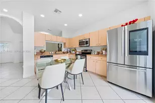 12858 SW 50th St, Miramar, FL 33027 - Photo 9