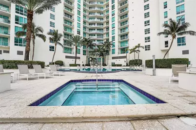 300 S Biscayne Blvd #T-2602, Miami, FL 33131 - Photo 13