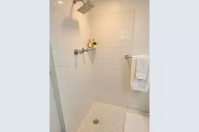 146 NE 1st Ave #1, Dania Beach, FL 33004 - Photo 9