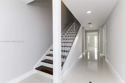 623 NE 8th Ave, Fort Lauderdale, FL 33304 - Photo 11