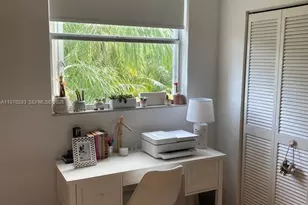 210 Sea View Dr, Key Biscayne, FL 33149 - Photo 17