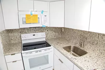 4717 NW 7th St #704-10, Miami, FL 33126 - Photo 7