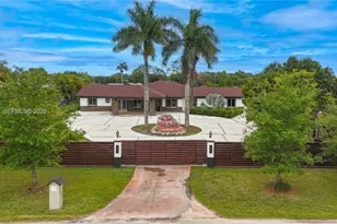 19390 SW 312th St, Homestead, FL 33030 - Photo 3