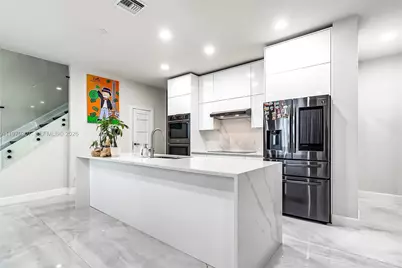 4566 Ficus St, Hollywood, FL 33021 - Photo 3