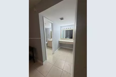 17600 N Bay Rd #N907, Sunny Isles Beach, FL 33160 - Photo 19
