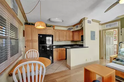 744 NE 14th Ave #1, Fort Lauderdale, FL 33304 - Photo 7