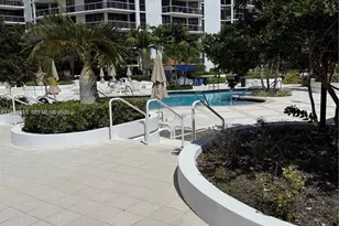 20281 E Country Club Dr, Aventura, FL 33180 - Photo 1