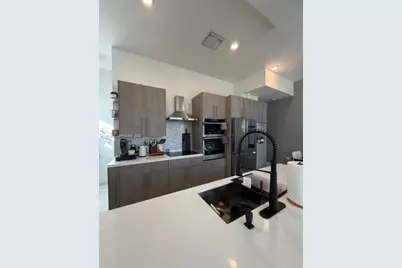 4396 NW 9th St, Plantation, FL 33317 - Photo 15