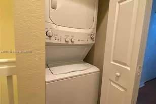 8987 W 35th Ave, Hialeah, FL 33018 - Photo 21