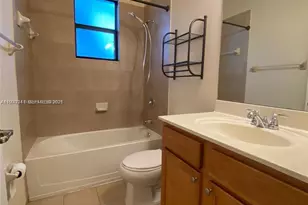 8987 W 35th Ave, Hialeah, FL 33018 - Photo 17