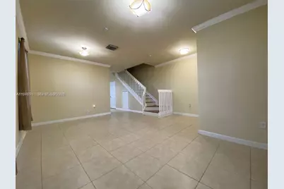 8987 W 35th Ave #8987, Hialeah, FL 33018 - Photo 9