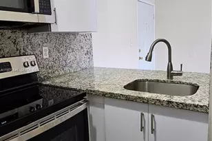 8145 NW 7th St, Miami, FL 33126 - Photo 5