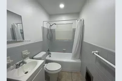 1717 NE 12th St #2, Fort Lauderdale, FL 33304 - Photo 5