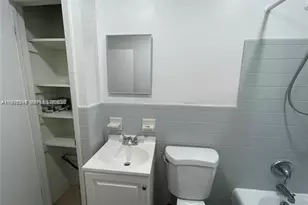 1717 NE 12th St, Fort Lauderdale, FL 33304 - Photo 7