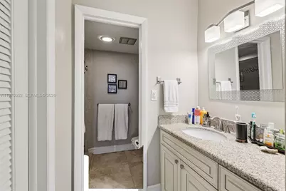 804 SE 7th St #402, Deerfield Beach, FL 33441 - Photo 25