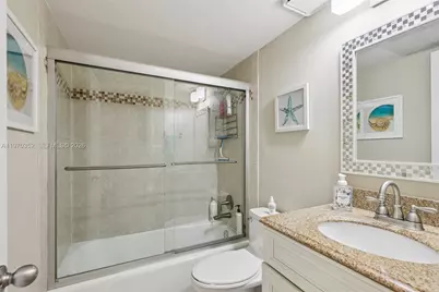804 SE 7th St #402, Deerfield Beach, FL 33441 - Photo 15