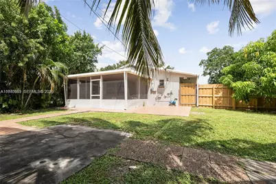 5632 Hayes St, Hollywood, FL 33021 - Photo 9