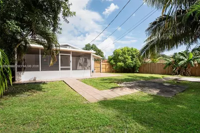 5632 Hayes St, Hollywood, FL 33021 - Photo 13