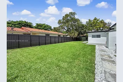 1530 SW 24th Ave, Miami, FL 33145 - Photo 7