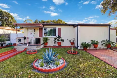 380 NW 133rd St, North Miami, FL 33168 - Photo 3