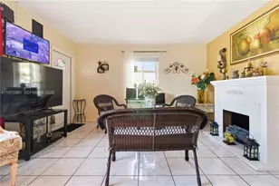 380 NW 133rd St, North Miami, FL 33168 - Photo 15