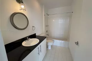 444 NE 30th St, Miami, FL 33137 - Photo 13