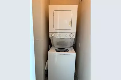 444 NE 30th St #906, Miami, FL 33137 - Photo 15