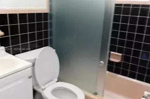 620 NW 58th Ct, Miami, FL 33126 - Photo 27