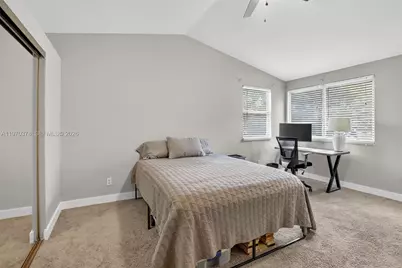 4700 Grapevine Way, Davie, FL 33331 - Photo 31