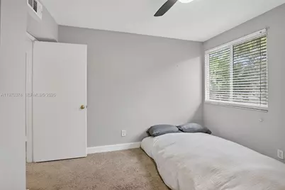 4700 Grapevine Way, Davie, FL 33331 - Photo 35