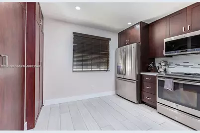 3559 Magellan Cir #323-2, Aventura, FL 33180 - Photo 5