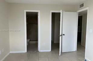 484 NW 165th St Rd, Miami, FL 33169 - Photo 13