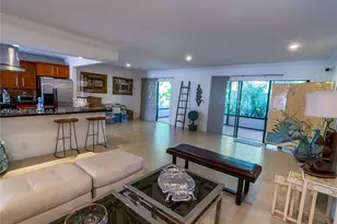 956 Mockingbird Ln, Plantation, FL 33324 - Photo 5