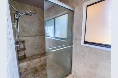 956 Mockingbird Ln #500, Plantation, FL 33324 - Photo 29