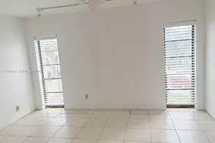 956 Mockingbird Ln, Plantation, FL 33324 - Photo 21