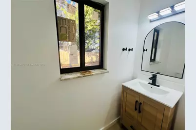 19133 NW 35th Ave, Miami Gardens, FL 33056 - Photo 21