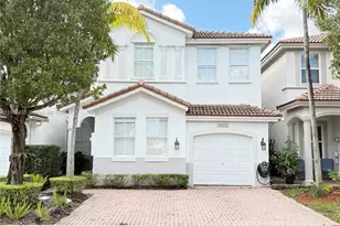 10832 NW 84th St, Doral, FL 33178 - Photo 1