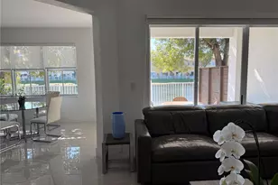 10832 NW 84th St, Doral, FL 33178 - Photo 23