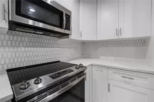 7100 NW 17th St, Plantation, FL 33313 - Photo 11