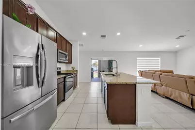 1105 NW 24th Pl, Cape Coral, FL 33993 - Photo 7