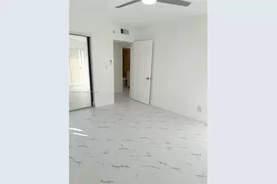 7811 NW 66th Ter, Tamarac, FL 33321 - Photo 13