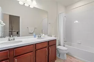 1475 Silk Oak Dr, Hollywood, FL 33021 - Photo 25