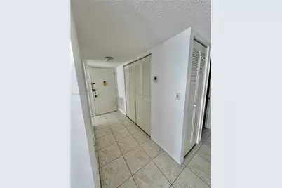 1300 NE Miami Gardens Dr #320E, Miami, FL 33179 - Photo 9