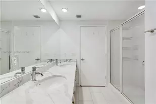 951 Brickell Ave, Miami, FL 33131 - Photo 29