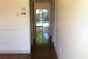 667 SW 10th St, Florida City, FL 33034 - Photo 3