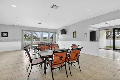 3300 W Rolling Hills Cir #302, Davie, FL 33328 - Photo 29