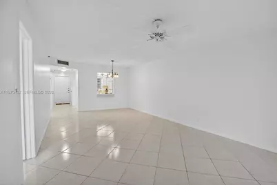 3300 W Rolling Hills Cir #302, Davie, FL 33328 - Photo 7