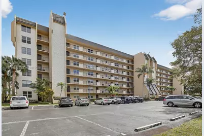 3300 W Rolling Hills Cir #302, Davie, FL 33328 - Photo 1